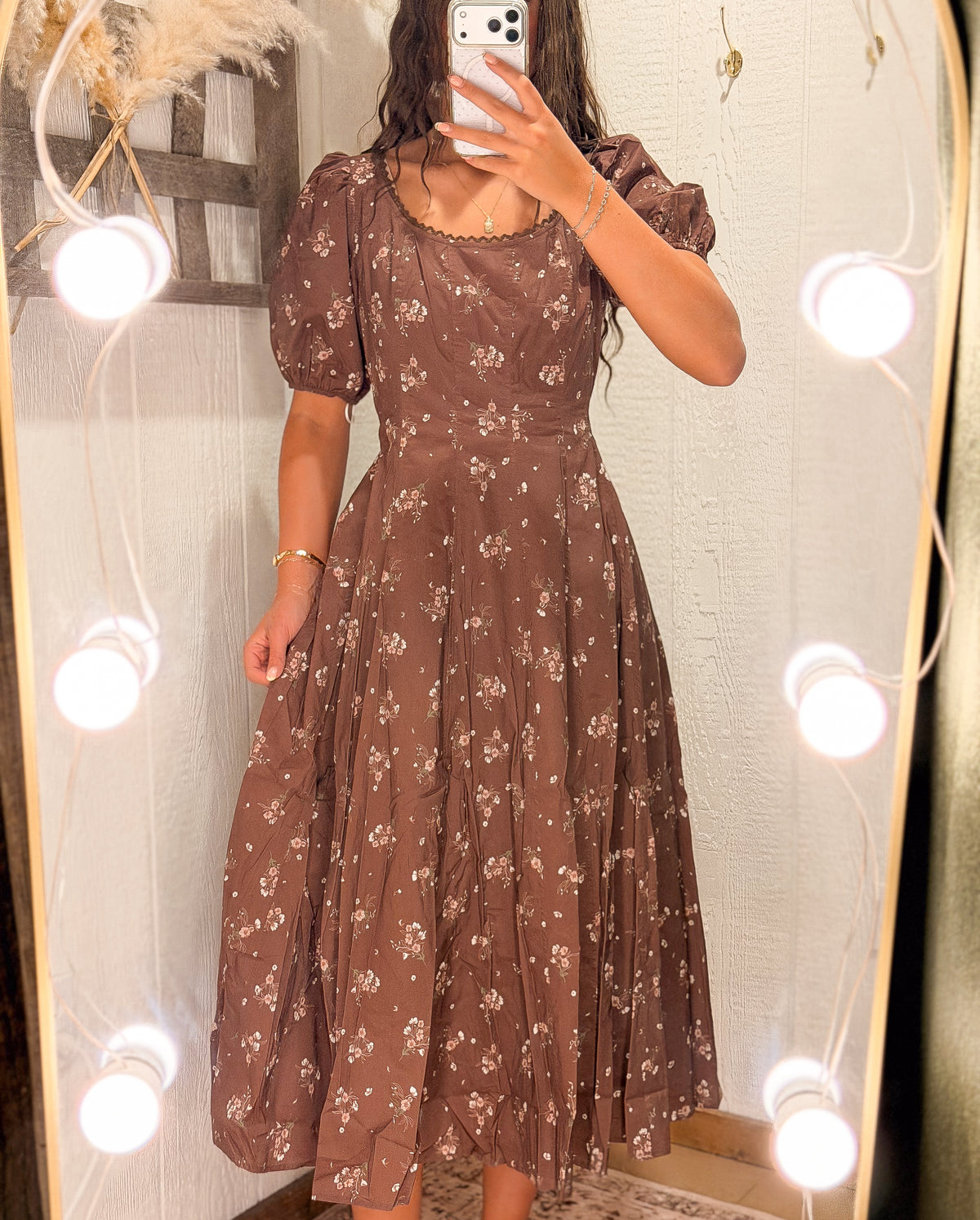 Scoop Neck Floral Maxi Dress