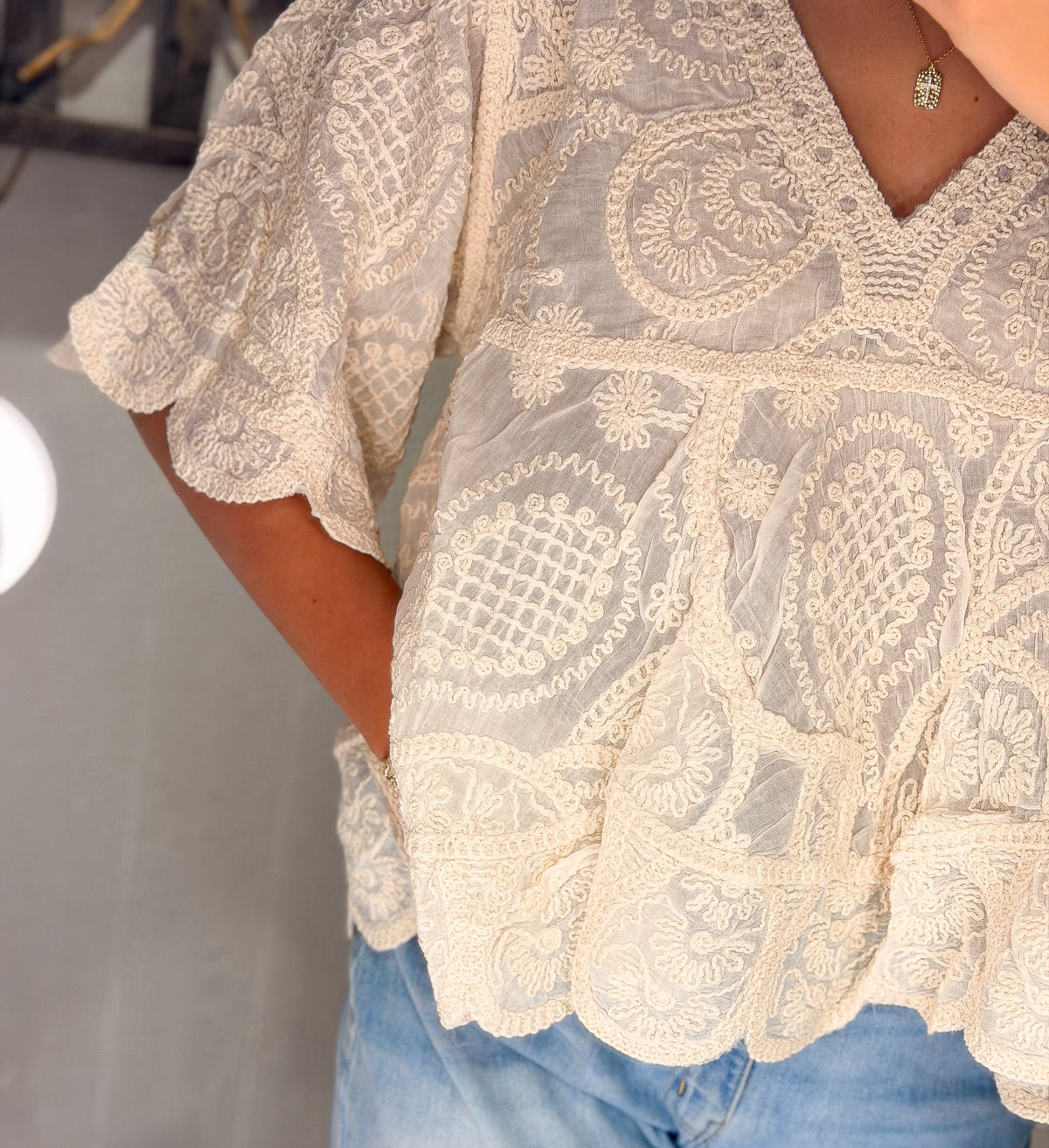 Short Sleeve V-Neck Vintage Washing Solid Crochet Top